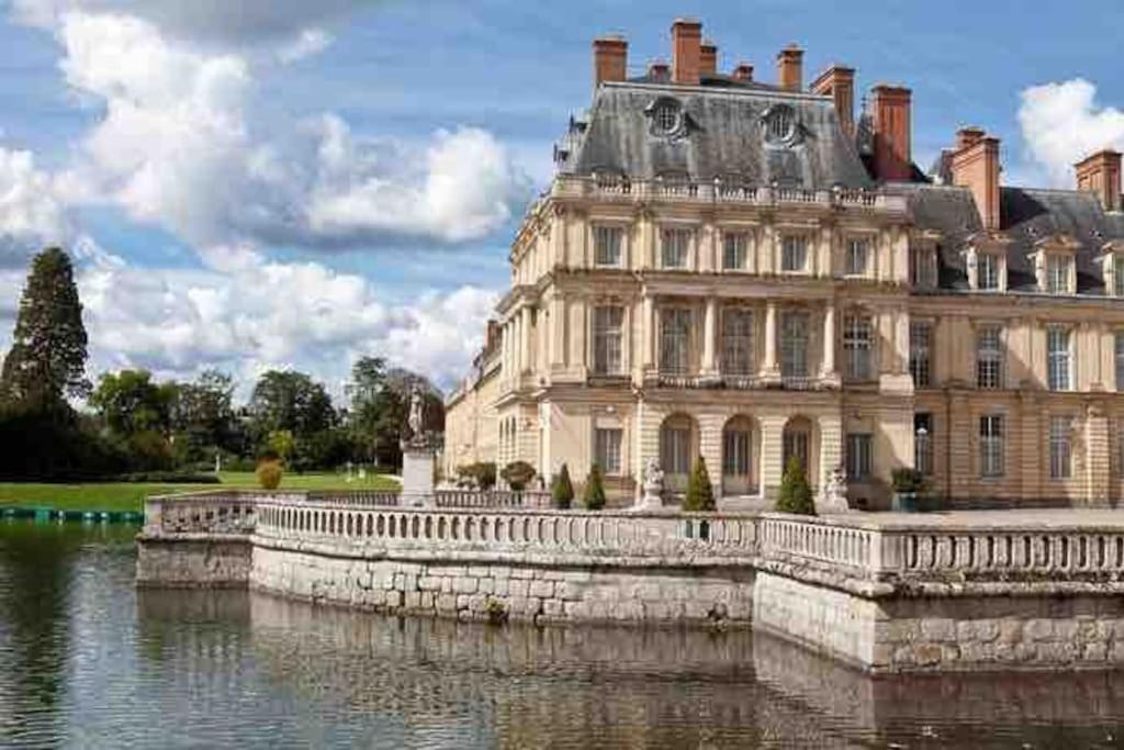 La Pause Allongee - Fontainebleau Hypercentre מראה חיצוני תמונה